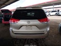 2014 Toyota Sienna — photo 17 of 21 | VIN 5TDKK3DC2ES407945