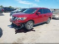 2017 Nissan Pathfinder — photo 2 of 12 | VIN 5N1DR2MN9HC616441