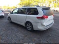 2011 Toyota Sienna — photo 3 of 16 | VIN 5TDKK3DC4BS133093
