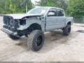 2020 Toyota Tacoma — photo 2 of 17 | VIN 3TYAZ5CN8LT000798