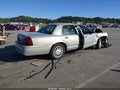 2010 Mercury Grand Marquis — photo 4 of 16 | VIN 2MEBM7FV1AX617482