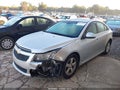 2014 Chevrolet Cruze — photo 2 of 16 | VIN 1G1PC5SB4E7197926