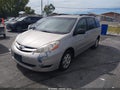 2009 Toyota Sienna — photo 2 of 11 | VIN 5TDZK23C49S241749