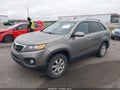 2011 Kia Sorento — photo 2 of 16 | VIN 5XYKTDA1XBG173200