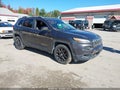 2015 Jeep Cherokee — photo 1 of 16 | VIN 1C4PJMCS5FW792846