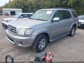 2001 Toyota Sequoia — photo 2 of 11 | VIN 5TDBT44A01S053113