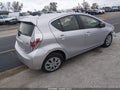2013 Toyota Prius C — photo 4 of 16 | VIN JTDKDTB33D1550914