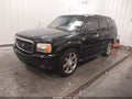 2000 Cadillac Escalade — photo 2 of 17 | VIN 1GYEK63R1YR218415
