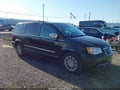 2015 Chrysler Town & Country — photo 1 of 16 | VIN 2C4RC1CG9FR531791