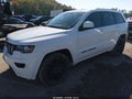 2018 Jeep Grand Cherokee — photo 2 of 16 | VIN 1C4RJFAG7JC250211