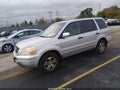 2005 Honda Pilot — photo 2 of 11 | VIN 5FNYF186X5B009443