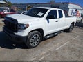 2018 Toyota Tundra — photo 2 of 22 | VIN 5TFTY5F16JX010348