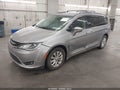 2018 Chrysler Pacifica — photo 2 of 17 | VIN 2C4RC1BG7JR277279