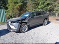 2026 Toyota Highlander — photo 2 of 19 | VIN 5TDAAAB55TS114318