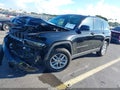 2025 Jeep Grand Cherokee — photo 2 of 17 | VIN 1C4RJGAG5SC305469