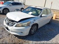 2011 Honda Accord — photo 2 of 16 | VIN 5KBCP3F85BB001089