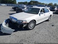 2006 Lincoln Town Car — photo 2 of 14 | VIN 1LNHM81V76Y649123