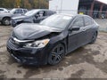 2017 Honda Accord — photo 2 of 16 | VIN 1HGCR2F19HA061112