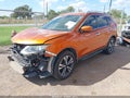 2019 Nissan Rogue — photo 2 of 17 | VIN 5N1AT2MTXKC757433