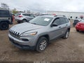 2015 Jeep Cherokee — photo 2 of 11 | VIN 1C4PJLAB6FW701743