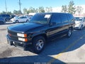 2000 Chevrolet Tahoe — photo 2 of 16 | VIN 1GNEC13R2YR215388