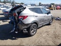 2017 Hyundai Santa Fe — photo 4 of 17 | VIN 5XYZT3LB1HG393459