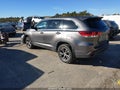 2019 Toyota Highlander — photo 3 of 17 | VIN 5TDBZRFH8KS928669