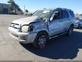 2005 Toyota Sequoia — photo 2 of 17 | VIN 5TDZT34A45S238750