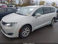 2017 Chrysler Pacifica — photo 2 of 17 | VIN 2C4RC1EG8HR752895