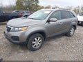 2013 Kia Sorento — photo 2 of 17 | VIN 5XYKTDA26DG402368