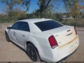 2018 Chrysler 300 — photo 3 of 17 | VIN 2C3CCAGG4JH141409