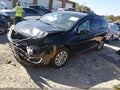 2017 Chrysler Pacifica — photo 2 of 17 | VIN 2C4RC1BGXHR837502