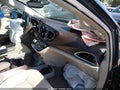 2017 Chrysler Pacifica — photo 5 of 17 | VIN 2C4RC1BGXHR837502