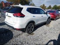 2017 Nissan Rogue — photo 4 of 16 | VIN JN8AT2MV6HW274457