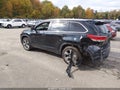 2018 Toyota Highlander — photo 3 of 16 | VIN 5TDDZRFH4JS825160
