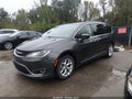 2017 Chrysler Pacifica — photo 2 of 19 | VIN 2C4RC1BG9HR744616