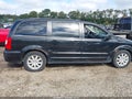2016 Chrysler Town & Country — photo 13 of 17 | VIN 2C4RC1BG3GR289731