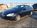2005 Honda Accord — photo 2 of 16 | VIN 1HGCM715X5A023230