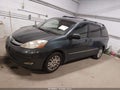 2008 Toyota Sienna — photo 2 of 11 | VIN 5TDBK22C68S020879