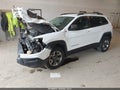 2019 Jeep Cherokee — photo 2 of 16 | VIN 1C4PJMBX7KD245368