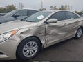 2011 Hyundai Sonata — photo 6 of 11 | VIN 5NPEB4AC0BH195572