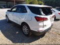 2022 Chevrolet Equinox — photo 3 of 16 | VIN 2GNAXHEV0N6134094