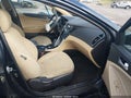 2011 Hyundai Sonata — photo 5 of 17 | VIN 5NPEB4AC9BH096054