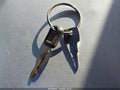 1998 Chevrolet Silverado 1500 — photo 11 of 15 | VIN 2GCEK19R6W1158573