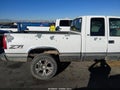 1998 Chevrolet Silverado 1500 — photo 12 of 15 | VIN 2GCEK19R6W1158573