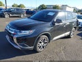 2018 Mitsubishi Outlander — photo 2 of 17 | VIN JA4AD2A38JJ003960