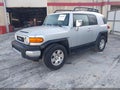 2007 Toyota FJ Cruiser — photo 2 of 20 | VIN JTEBU11F470061735