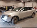 2018 Lincoln MKT — photo 2 of 16 | VIN 2LMHJ5FK4JBL00632