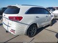 2016 Kia Sorento — photo 4 of 17 | VIN 5XYPK4A1XGG035110