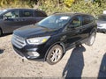 2017 Ford Escape — photo 2 of 11 | VIN 1FMCU0GDXHUE70336